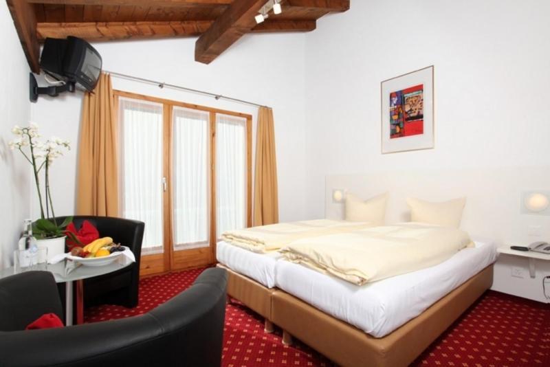 Hotel Central Obersaxen Eksteriør billede
