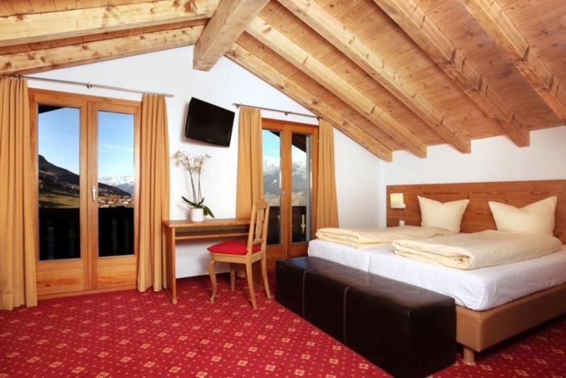 Hotel Central Obersaxen Eksteriør billede